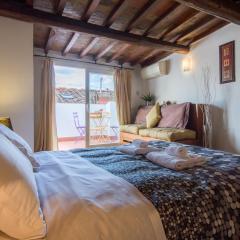Uffizi Gallery Rooftop Apartment by Mamo Florence