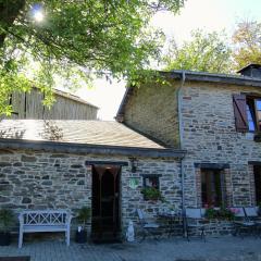 Attractive Cottage in Baillamont with Terrace