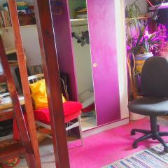 CityCentre room for 1 female persons - alternative plus 1 child