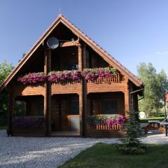 Lakeside Cottage