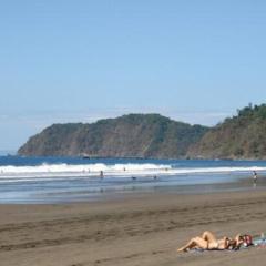 Alquiler de Villas - Condominio en Jacó