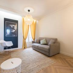 F2 chambre en duplex (calme) plein centre ville 1 min de la plage