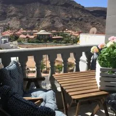 Billy's Las Rocas Apt Playa de Mogan with pool access