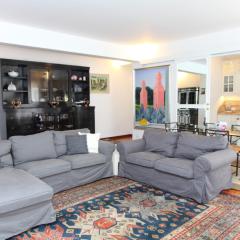 Family House - by Vacation Service