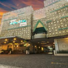 Grand Amira Hotel