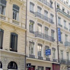 ホテル エリーゼ（Hotel Elysée）