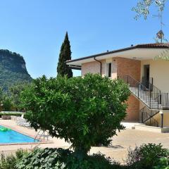 Cà Gardesana With Pool