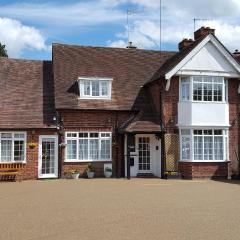 Hampton Lodge En-Suite Rooms with Free Parking