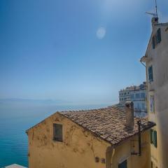 Serene Sea View Apartment in Corfu Old Town
