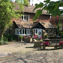 Coombe Lodge Farm House