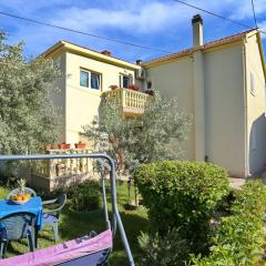 Seaview apartment Aida