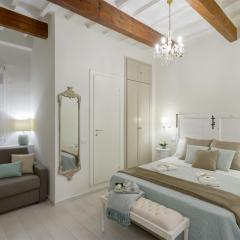 Accademia Gallery Charming Suite