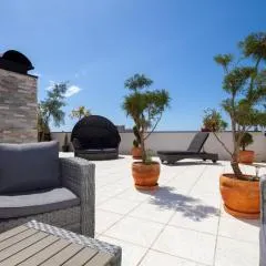 Luxury Apartment with Private Rooftop Terrace