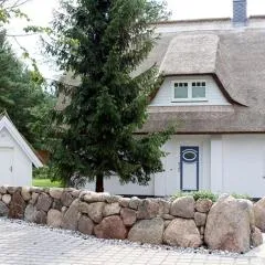 Ferienhaus Rubin mit Sauna und Kamin, Reetdachhaus am Walde