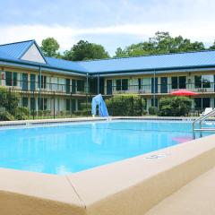 Residence Hub Inn and Suites