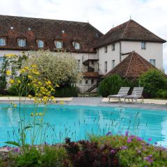 オステルリー ド ラ トゥール ドゥオウクスワ（Hostellerie de la Tour d'Auxois）