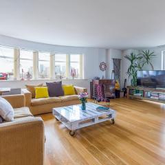 Spectacular River Thames View