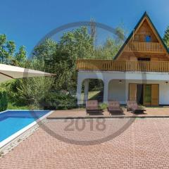 House with Pool and Sauna