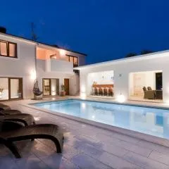 Funcic Apartments 2 app