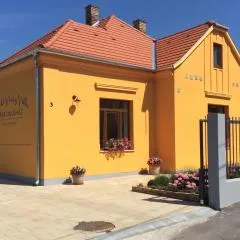 Furedi virag villa