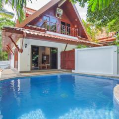 Traditional Thai Villa in Tropical Nature, 4BR & Pool, near Rawai Beach