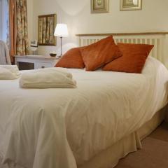 Bluehill Cottage