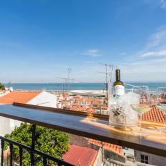 Alfama Vintage Studio Apartment w/ RiverView - by LU Holidays