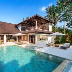 Villa Candi Kecil Empat by Villa Finder