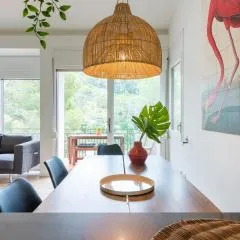 La vie en rouge SA RIERA duplex, private parking