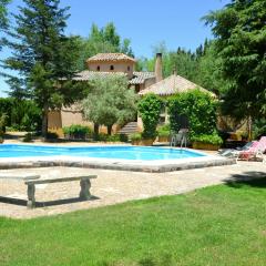 Chalet rural en La Mancha con jardin y piscina privados