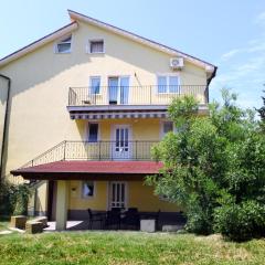 Serenity Apartments CB