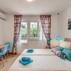 Coloured rooms