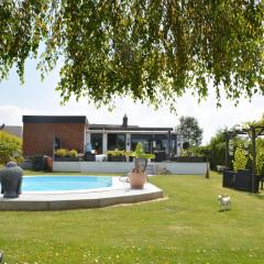Villa With Private Pool In Blaregnies