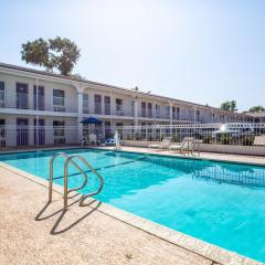 Studio 6-Bryan, TX - University Area