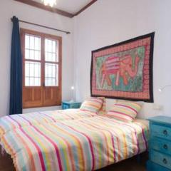 Spacious Sunny and Quiet Albayzin Apartment