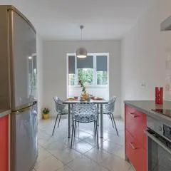 Colosseum Apartment