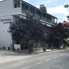 Petska Apartments