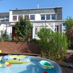 Holiday flat in Wuppertal with its own pool