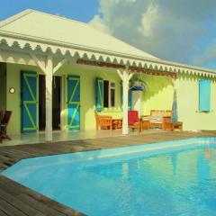 Villa with swimming pool close to the beach MQSL11