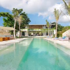 Villa Seascape by Elite Havens