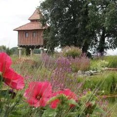 Gite Chambre d'hotes insolite dans un pigeonnier à 5 minutes de Marciac Gers