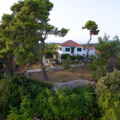 Villa eleni