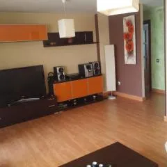 Piso céntrico, amplio, luminoso y familiar, con garaje según disponibilidad