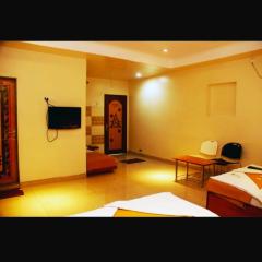 Hotel Apple Sai Residency