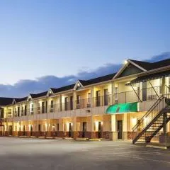 Super 8 by Wyndham Mifflinville Near Bloomsburg