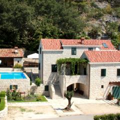 Kameni Dvori - Family Holiday Villa near Dubrovnik