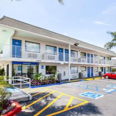 モーテル　6　ロサンゼルス　ローズミード（Motel 6-Rosemead, CA - Los Angeles）