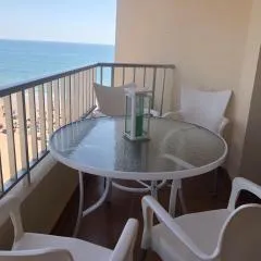 Apartamento La Mar de Cerca. Terraza vistas Mar. 1ª Linea Playa