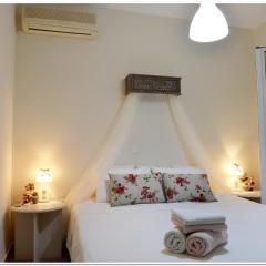 Cozy home with great view in Ancient Corinth