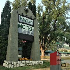 Ray Lyn Motel